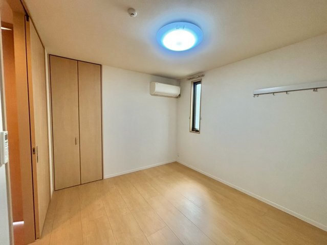 エスペランサ姫路南の洋室