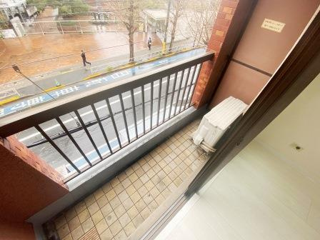 バンビ白山第4ビルのバルコニー