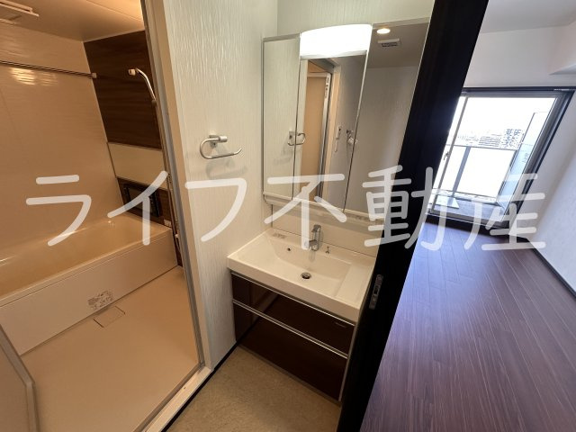 プレジオ森河内ASIANの洗面所