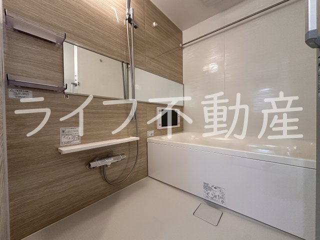 プレジオ森河内ASIANの浴室