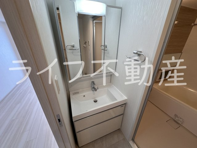 プレジオ森河内ASIANの洗面所