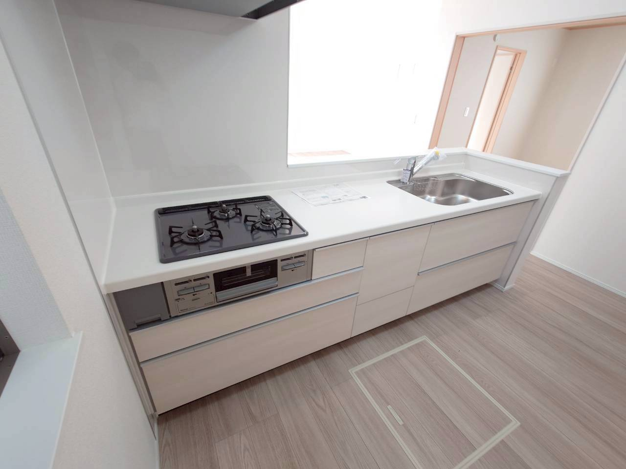 ＋＋八重瀬町安里－B号棟（全３棟）のキッチン|【※参考画像※】