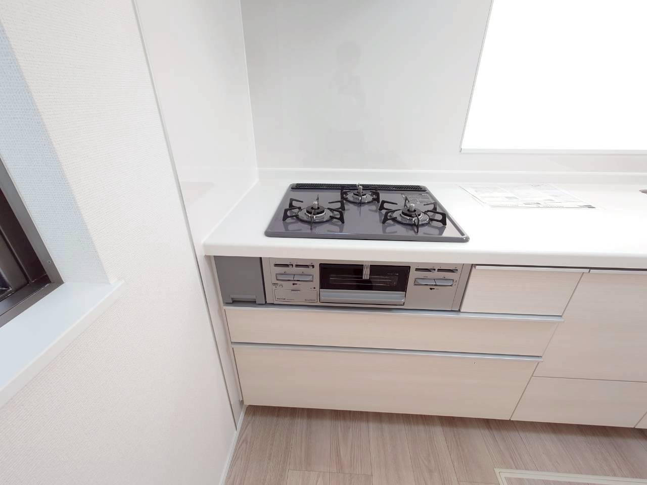 ＋＋八重瀬町安里－B号棟（全３棟）のキッチン|【※参考画像※】