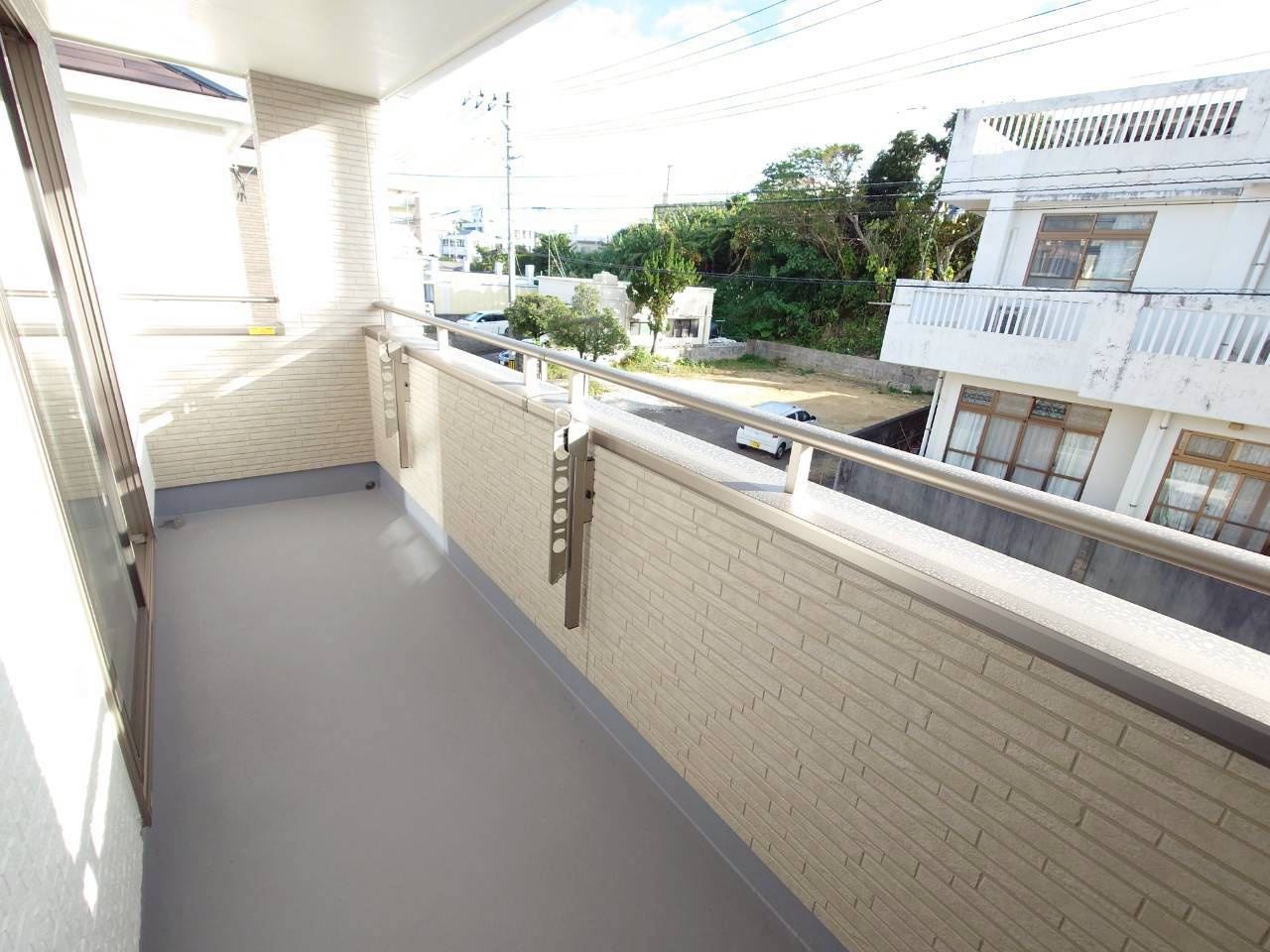＋＋八重瀬町安里－B号棟（全３棟）のバルコニー|【※参考画像※】