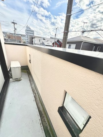 日和町５丁目戸建のバルコニー|落ち着いた時間を過ごせるバルコニーです