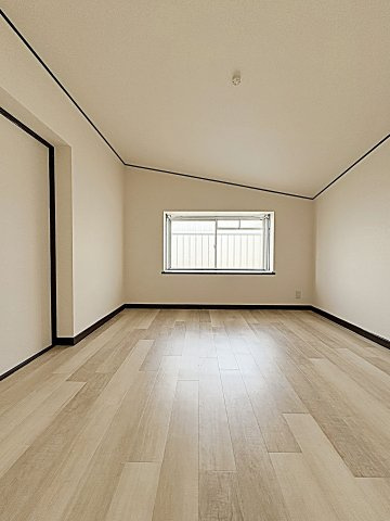 名幸ハイツの子供部屋|子供部屋としても使い勝手の良いお部屋です