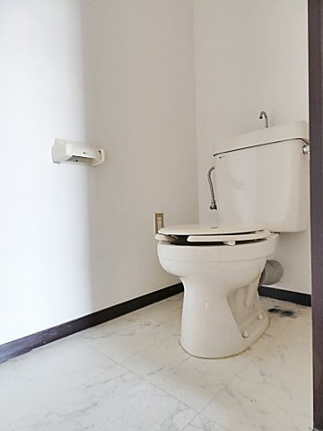 ランドマーク・一社のトイレ|落ち着いたトイレです