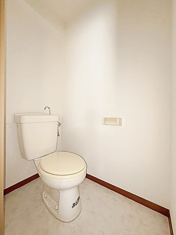 クレール延珠　南棟のトイレ|コンパクトで使いやすいトイレです