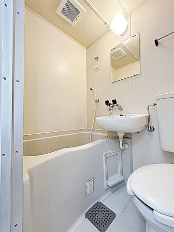 レオパレス陸前の浴室|お風呂です