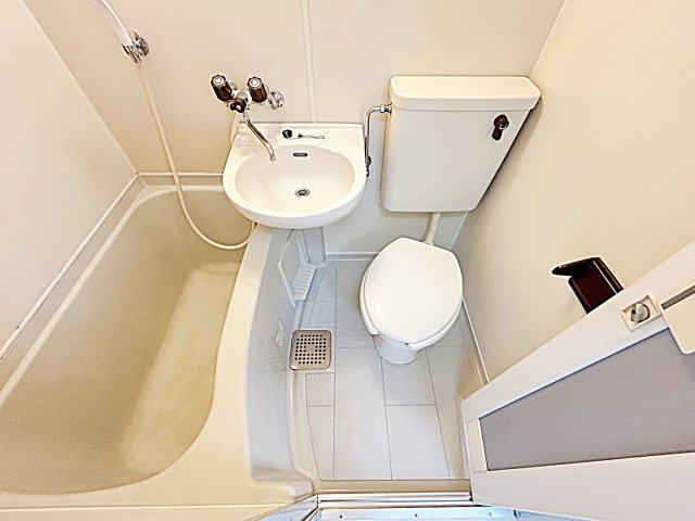 レオパレス陸前のトイレ|トイレもきれいです