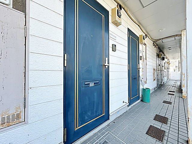 レオパレス陸前の玄関