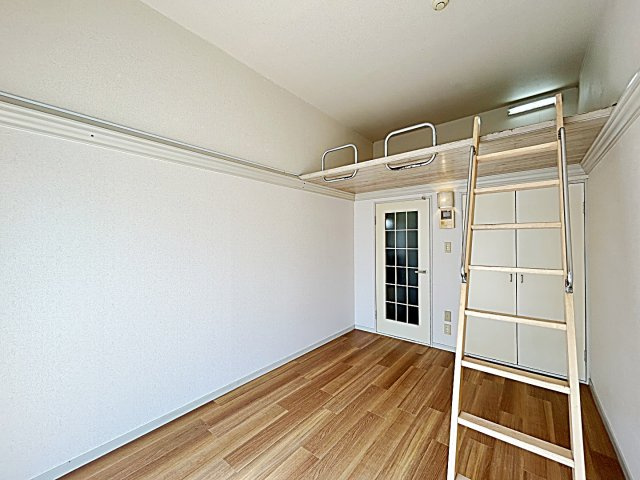 レオパレス陸前の居間・リビング|ゆったり過ごせる居間です