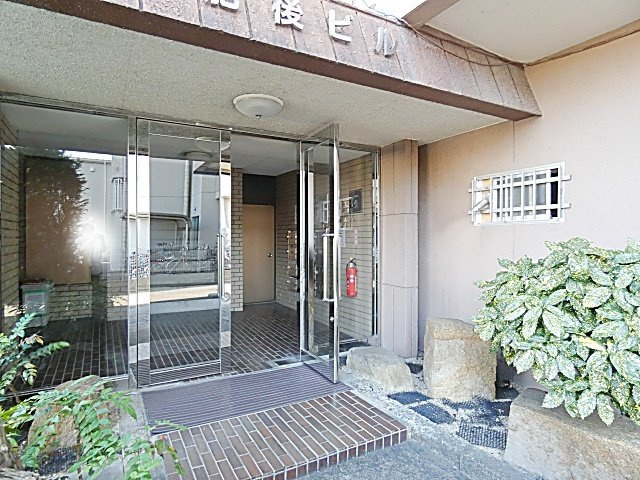 肥後ビルのエントランス|エントランスです