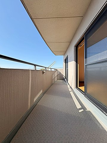 グランハートのバルコニー|お洗濯にも便利なバルコニー付き