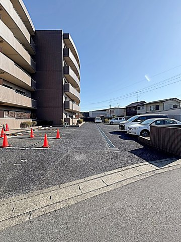 グランハートの駐車場|駐車場です