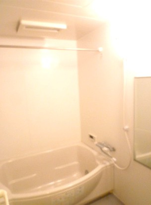 ビアンコルーチェの浴室