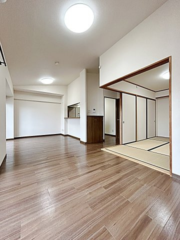 エスペランサⅡの居間・リビング|使いやすい居間です