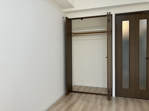 ベレーサ本山の収納|クロゼット　※同タイプの部屋のお写真です