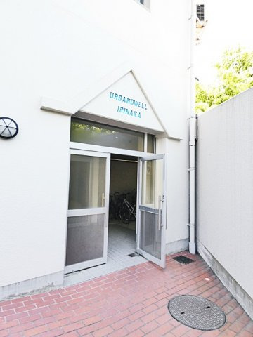 アーバンドエル杁中のエントランス|建物の内部です