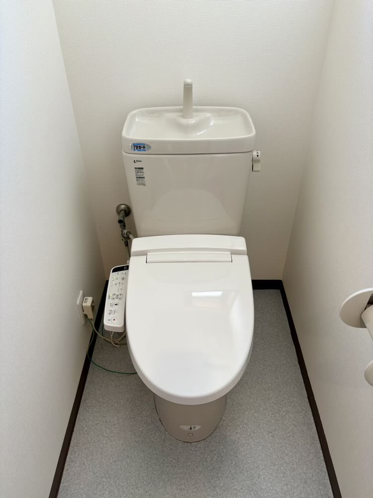 ユタカマンションのトイレ|シンプルで使いやすいトイレです