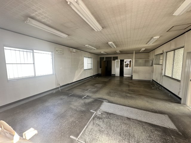 南区芝町１０４貸店舗の内装|おしゃれな内装です