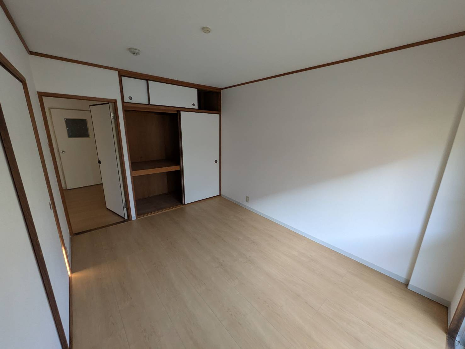 ラメゾンエスポワールの洋室