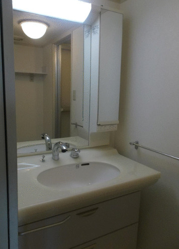 シャトーブランシェの洗面所