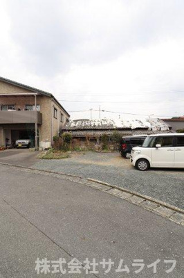 【前面道路含む現地写真】 | 上三緒更地渡し59坪売地