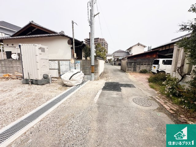 姫路市伊伝居　第2期　新築一戸建ての前面道路含む現地写真|周辺は落ち着いた街並みの住宅地！子育てがしやすい住環境です！まだ未完成ですが、現地でしかわからない事もございます。是非一度ご覧ください。