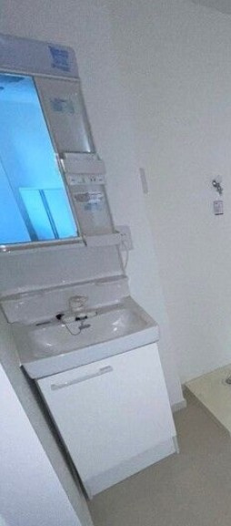 セレーノ舎人の独立洗面台
