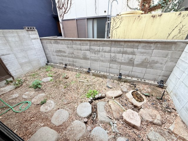 安立３丁目　中古戸建ての庭