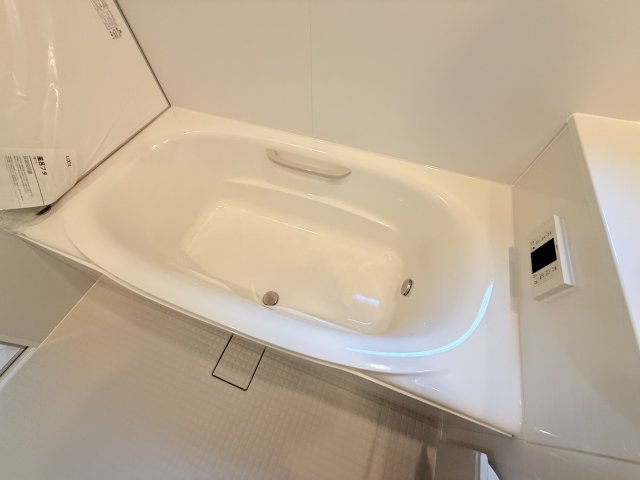 安立３丁目　中古戸建ての浴室