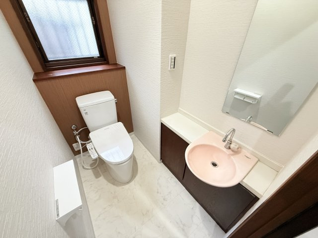 安立３丁目　中古戸建てのトイレ