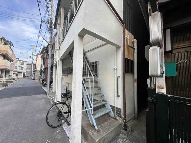 谷口文化のロビー