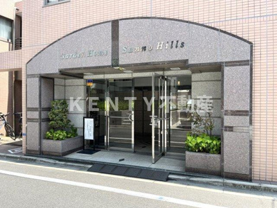 【エントランス】 | ガーデンホーム山王ヒルズ | ゆとりのあるエントランスです