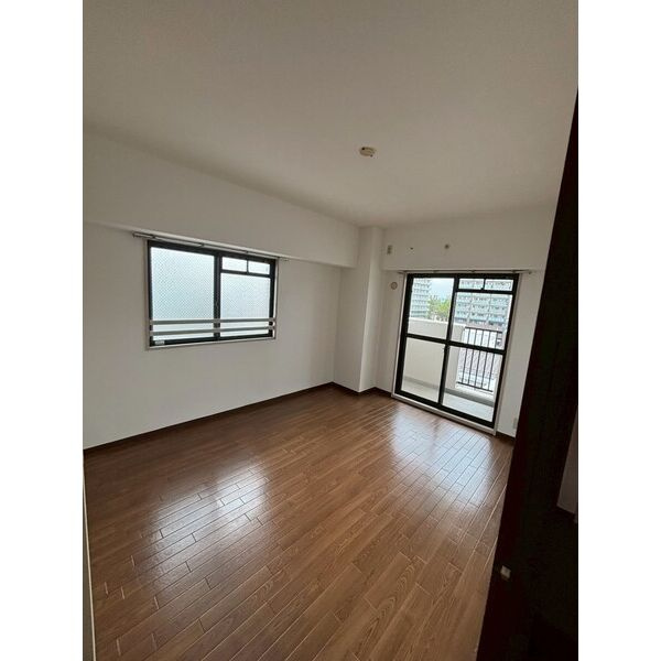 ボヌール御崎の洋室