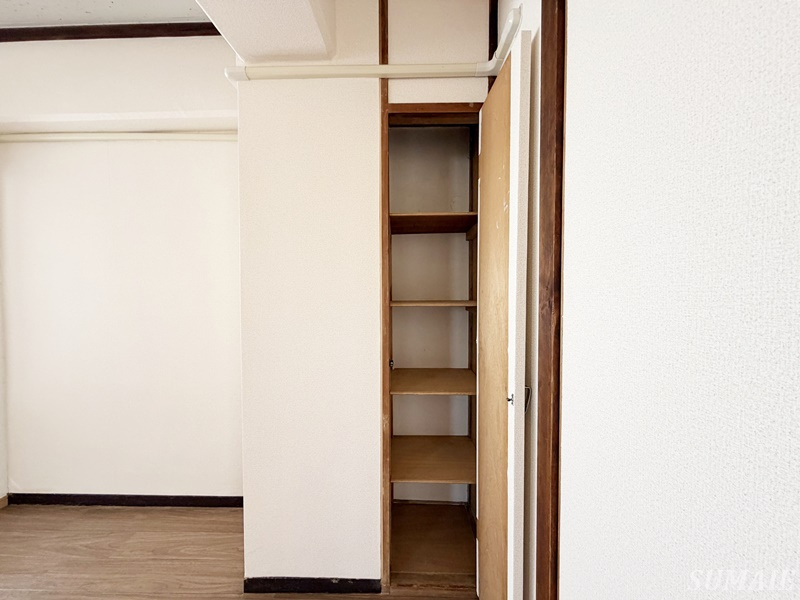 前田マンションの収納|リビングの収納です☆