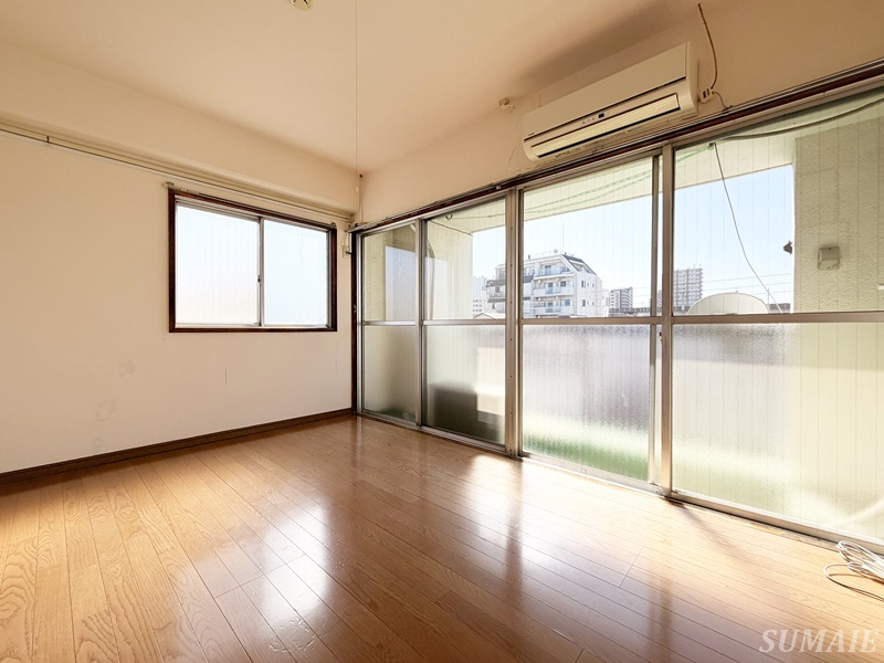 前田マンションの洋室|6帖の洋室です☆