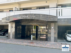 3路線利用可！R7,9月リフォーム完了予定♪サンパーク千代田のエントランス|高級感のあるデザインのエントランスです