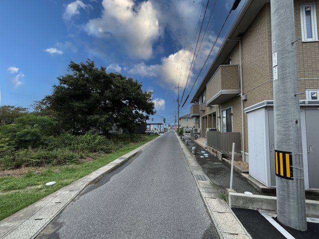 ラクードシャＢの周辺