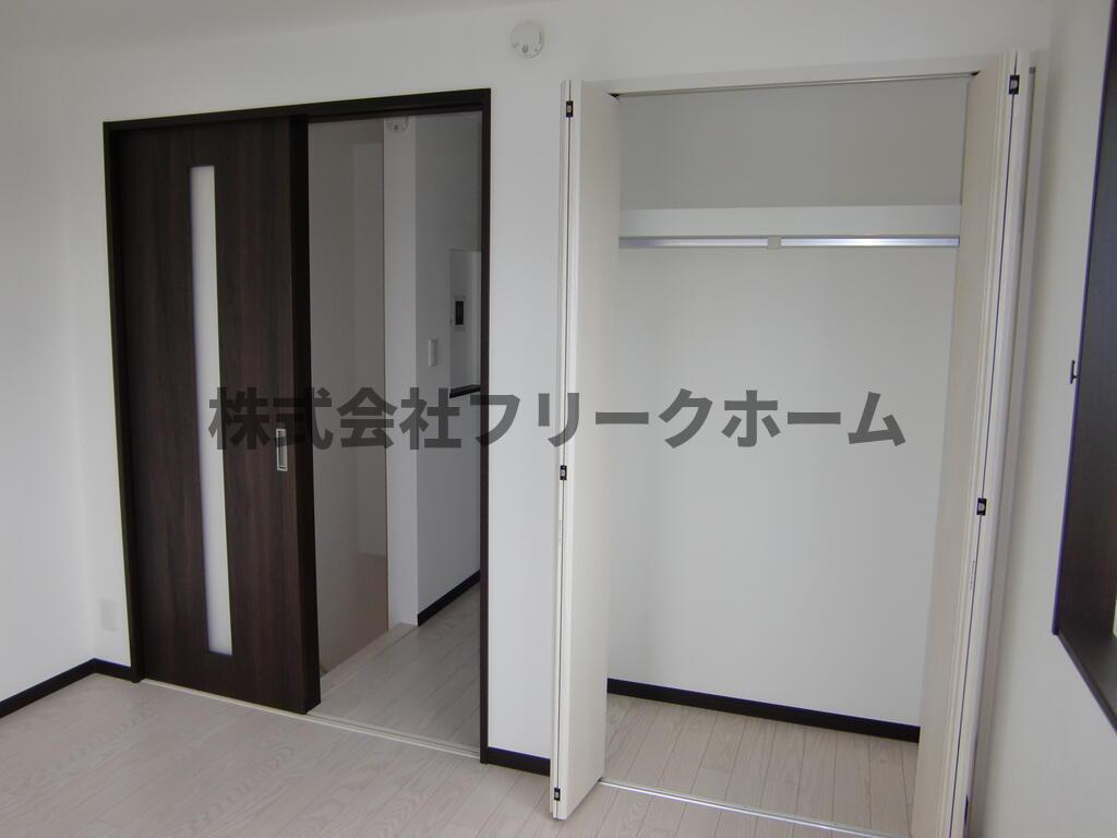 武蔵野市境１丁目のアパートの収納