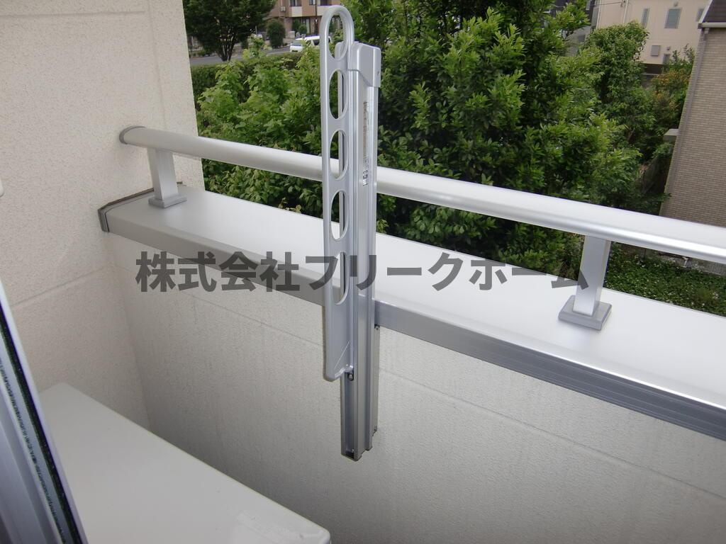 武蔵野市境１丁目のアパートのバルコニー