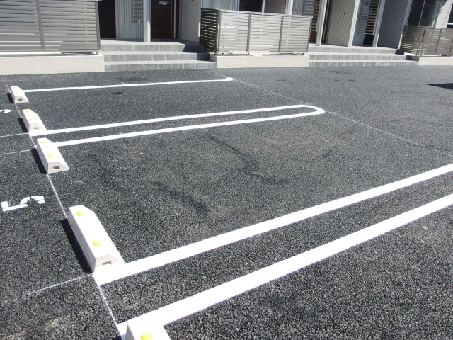 プリンス大友の駐車場