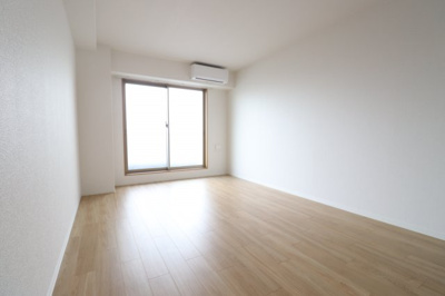 【居間・リビング】 | ヴィラナリー関目