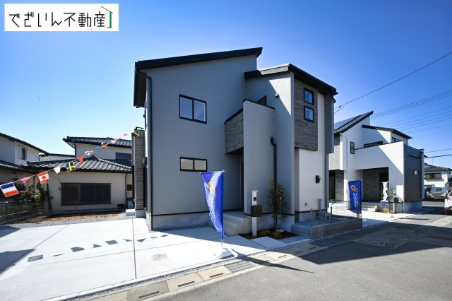 【前面道路含む現地写真】 | blooming garden久喜市久喜東5丁目2期　新築住宅 | ≪2号棟≫安心して暮らせる利便性と、子どもを安心して育てられる穏やかな住環境が魅力です。
現地(2026年3月撮影)