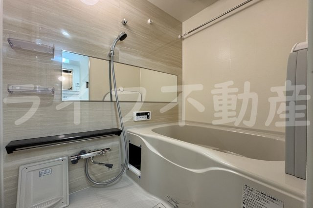 プレサンス長田レジェールの浴室|日々の暮らしに欠かせないお風呂です