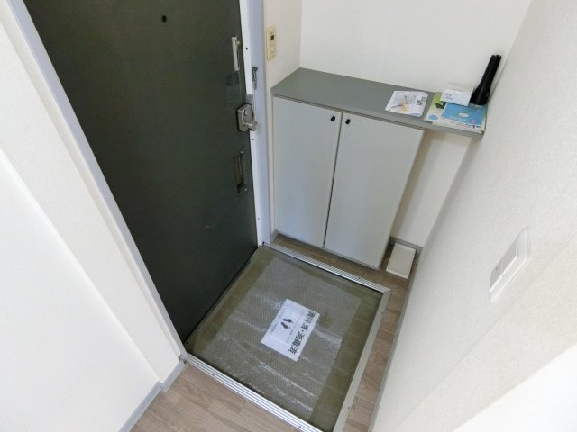 ベジェッサB棟の玄関