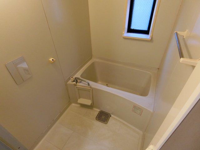 ベジェッサB棟の浴室