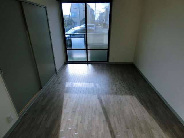 ベジェッサB棟の洋室