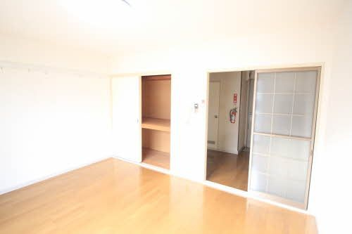 ブルージュの内装